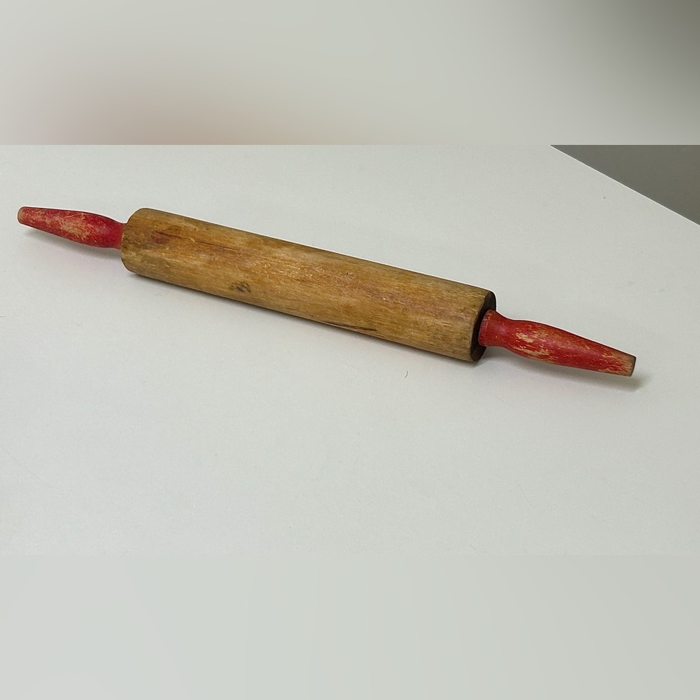 Early 20th Century Antique Solid Beechwood Red Handled Rustic Rolling Pin
